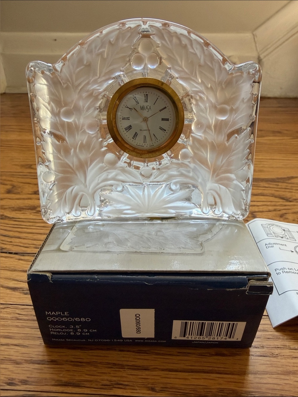 Mikasa Frosted Clear Glass Clock with Gold Trim Never Used Not Tested In Box - Picture 8 of 9